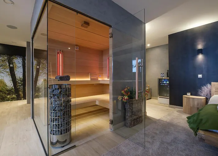 Bed & Breakfast Bed & Wellness De Leilinde 4*